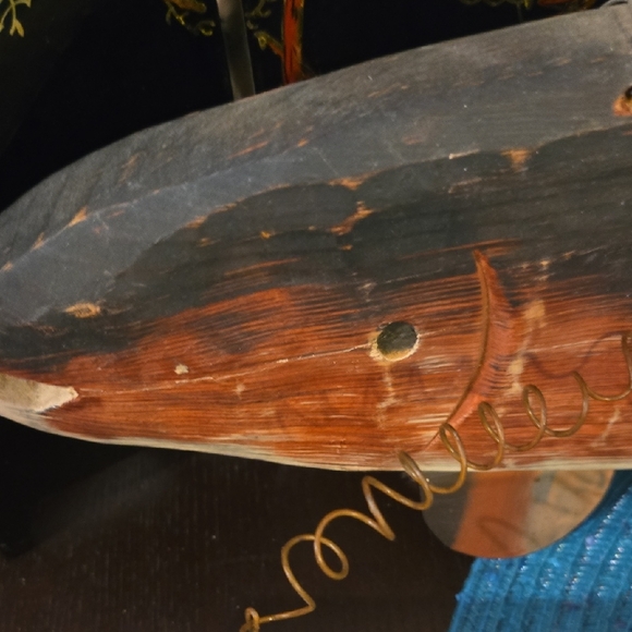 Handcrafted Wooden Fish Decor Set - Picture 4 of 5